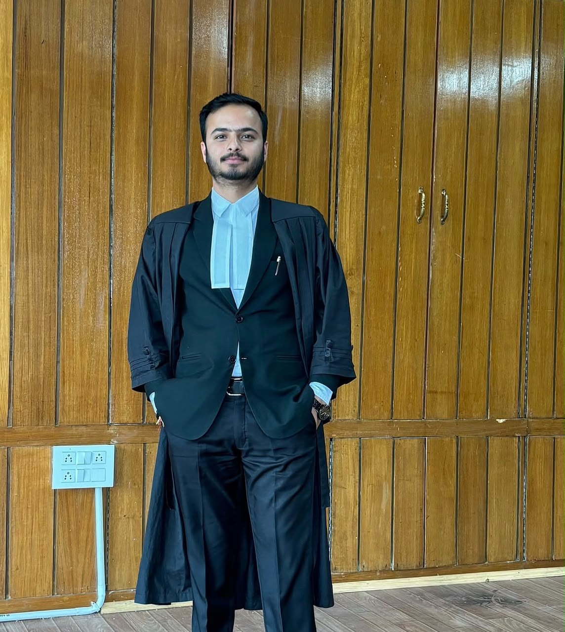 Adv. Nikhil Kanwar